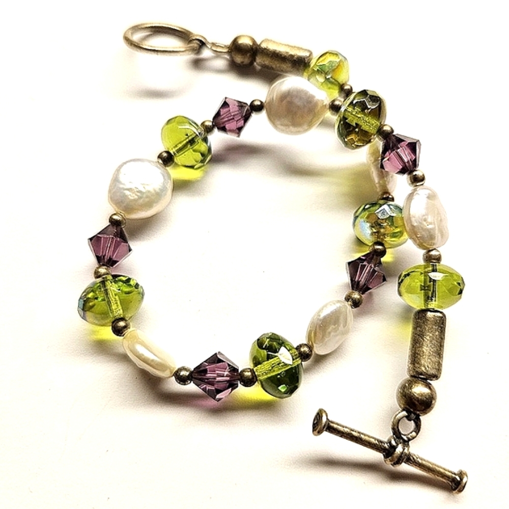Sparkling Green And Purple Beaded Bracelet